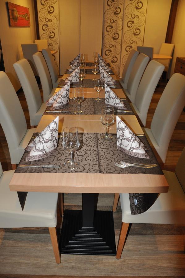 Hotel Loewen Mellingen エクステリア 写真
